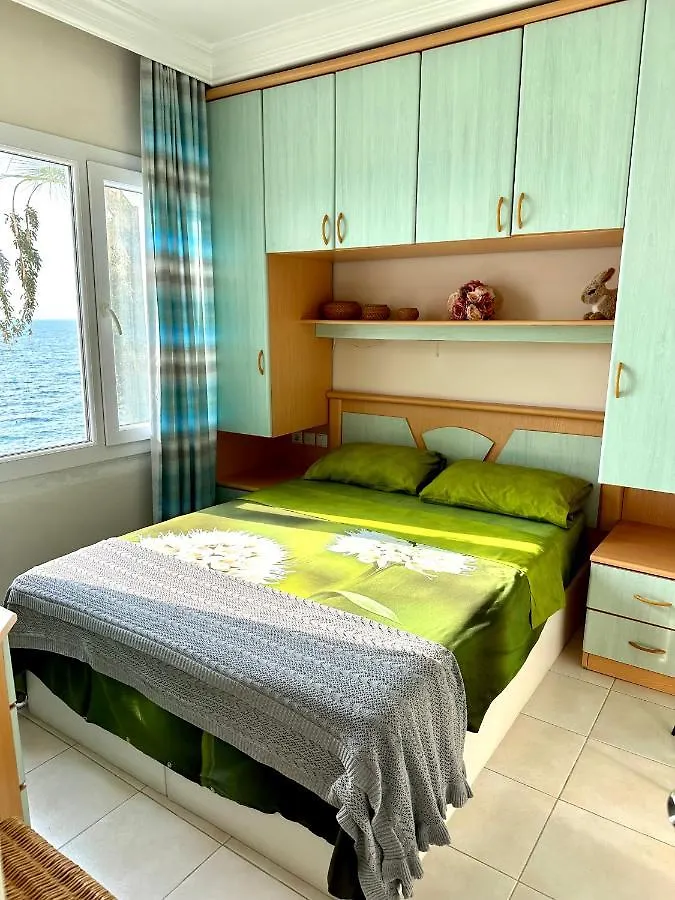 Apartament Daire Deniz Manzarali, Plajli Ve Havuzlu Sitede, Seckin Sitesi, Kusadası
