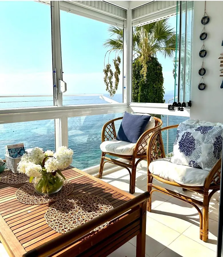 Apartament Daire Deniz Manzarali, Plajli Ve Havuzlu Sitede, Seckin Sitesi, Kusadası