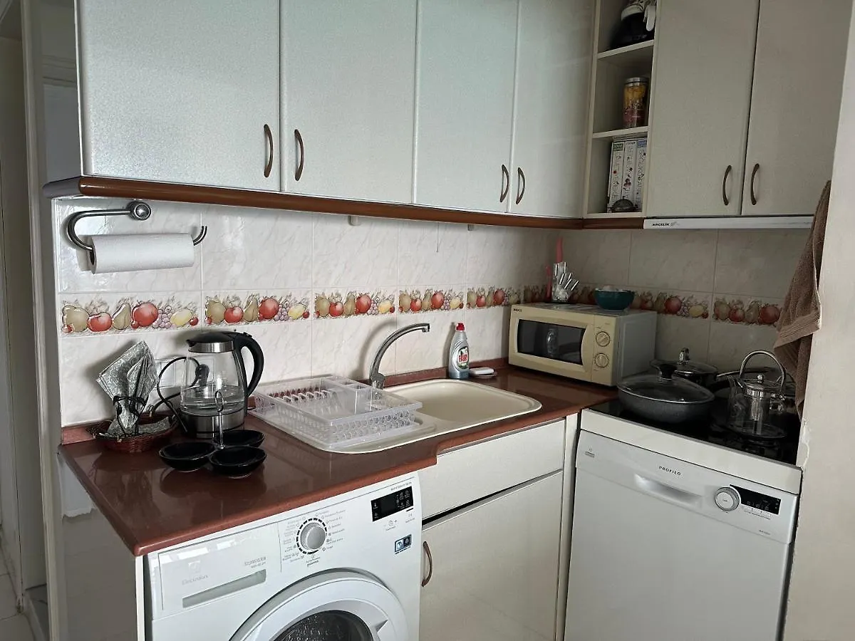 Daire Deniz Manzarali, Plajli Ve Havuzlu Sitede, Seckin Sitesi, Kusadası
